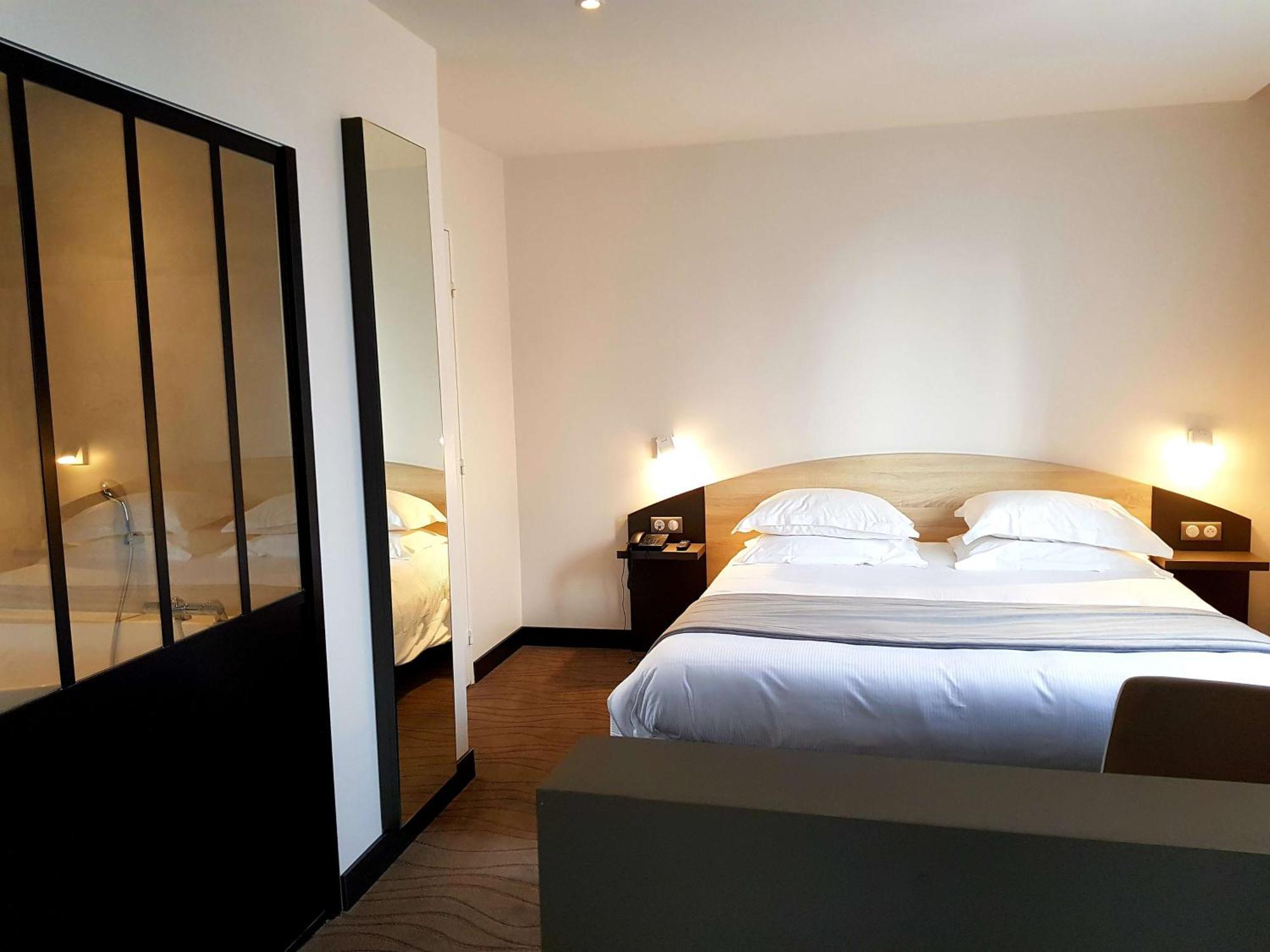 Brit Hotel De Grignan فيشي المظهر الخارجي الصورة